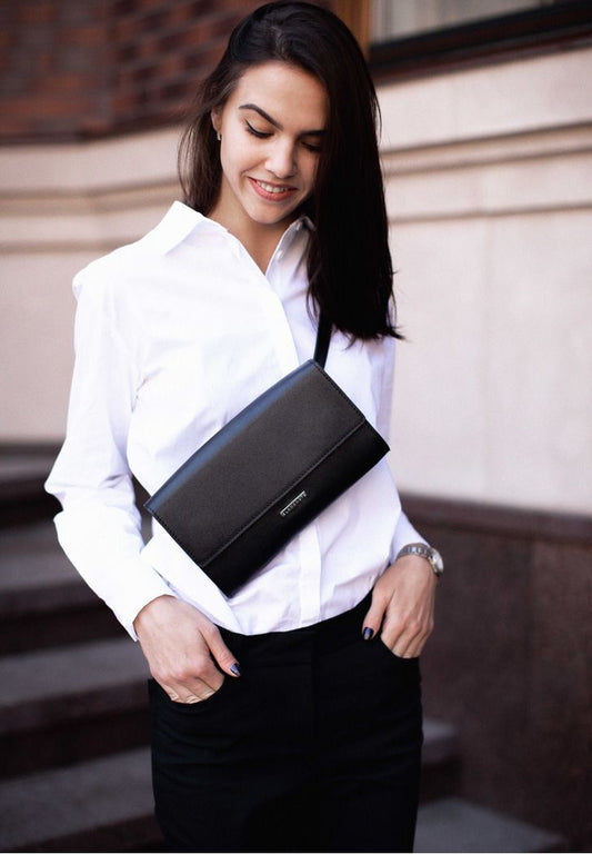 Women's leather transformer bag, black